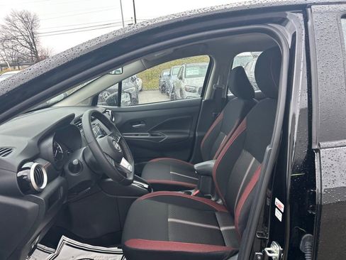 Certified 2025 Nissan Versa SR w/ Trunk Package image 11