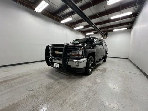 Used 2018 Chevrolet Silverado 1500 LT w/ All Star Edition image 4