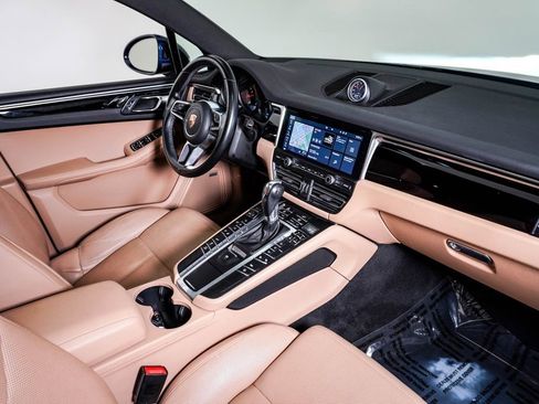 Used 2020 Porsche Macan image 14