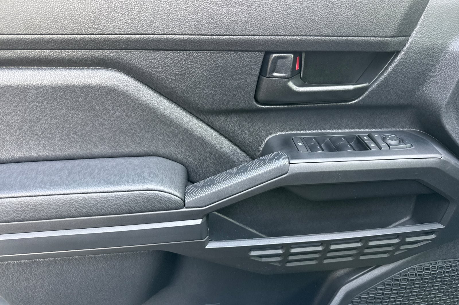 New 2026 Toyota Tacoma SR AWD/4WD image 12