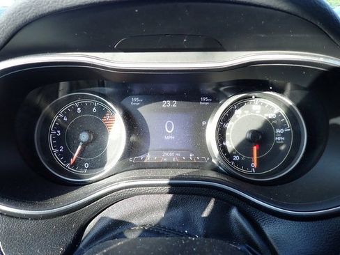 Used 2022 Jeep Cherokee Latitude Lux AWD/4WD image 16