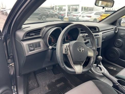 Used 2015 Scion tC image 9
