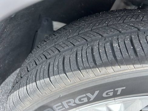 Used 2025 Honda HR-V LX image 36