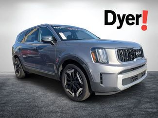 Certified 2024 Kia Telluride EX w/ EX Captain's Chair Package video 1