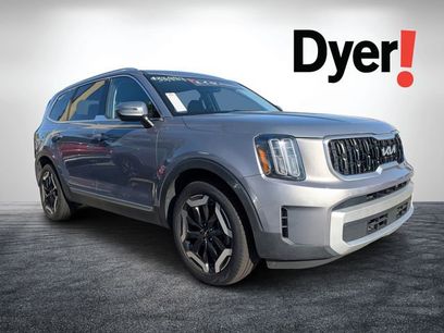 Certified 2024 Kia Telluride EX w/ EX Captain's Chair Package
