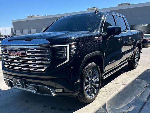 Used 2023 GMC Sierra 1500 Denali w/ Technology Package image 1