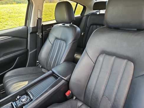 Used 2018 MAZDA MAZDA6 Touring image 11