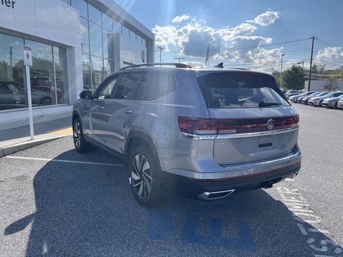 New 2026 Volkswagen Atlas SE image 7