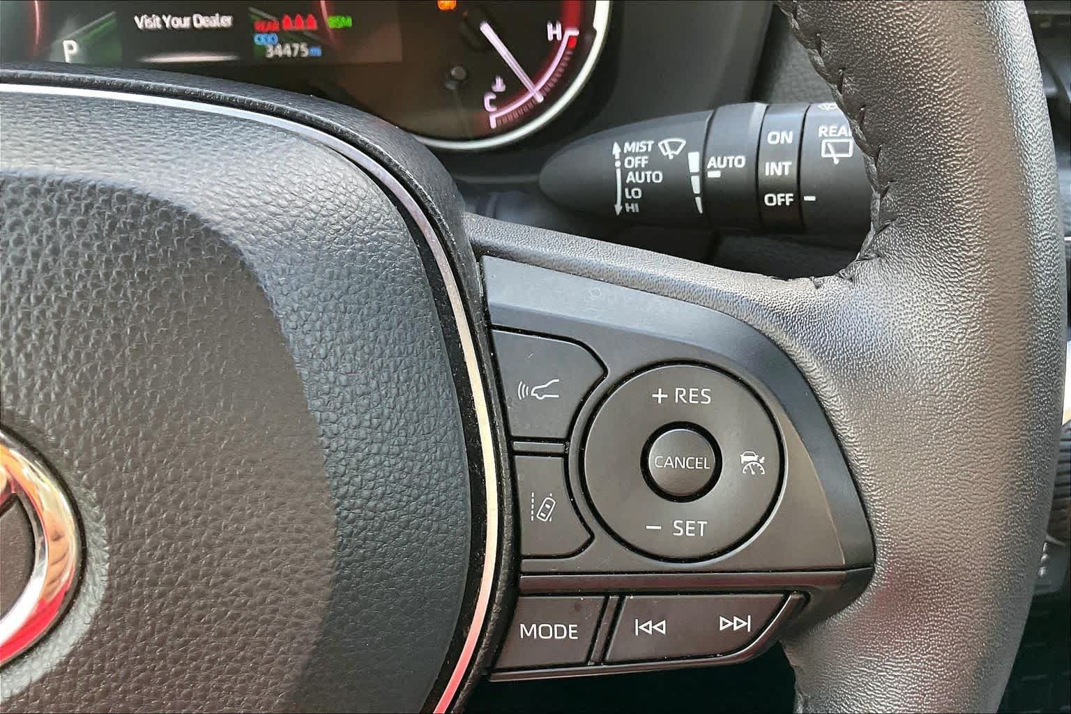 Used 2025 Toyota RAV4 XLE w/ Weather Package FWD image 23