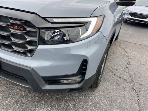 Used 2022 Honda Passport TrailSport image 9