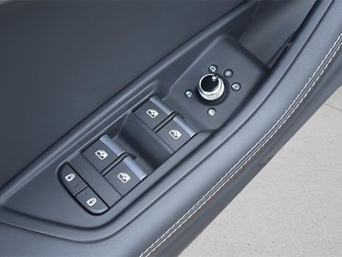 Used 2023 Audi A4 2.0T Premium Plus w/ Premium Plus Package image 11