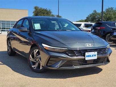 New 2025 Hyundai Elantra Limited