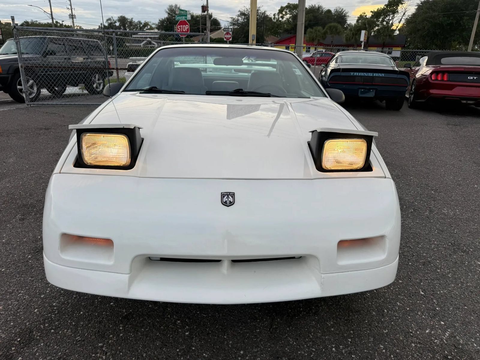 Used 1988 Pontiac Fiero GT RWD image 2