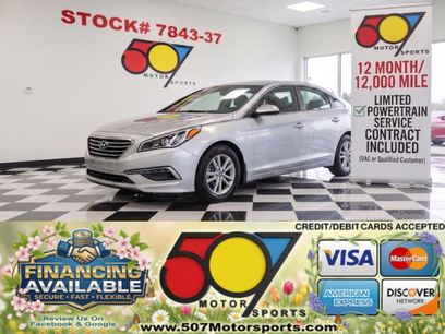 Used 2015 Hyundai Sonata SE w/ Option Group 09