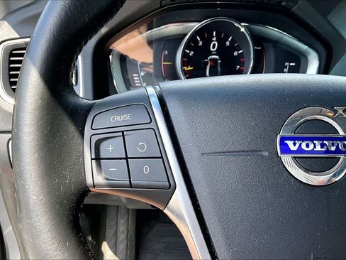 Used 2017 Volvo S60 T5 Inscription FWD image 24