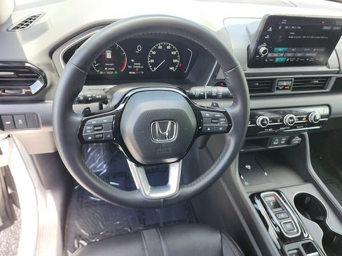 Certified 2025 Honda Pilot EX-L image 32