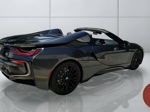 Used 2019 BMW i8 Roadster AWD/4WD image 13