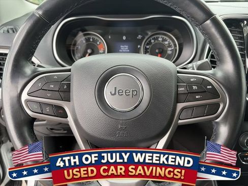 Used 2020 Jeep Cherokee Limited FWD image 21