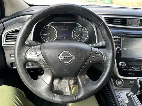 Used 2021 Nissan Murano SV AWD/4WD image 2