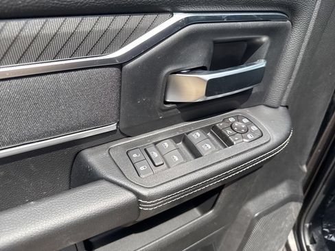 New 2026 RAM 2500 Big Horn AWD/4WD image 17