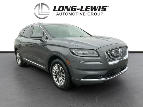 Used 2022 Lincoln Nautilus FWD w/ Premium Package image 10