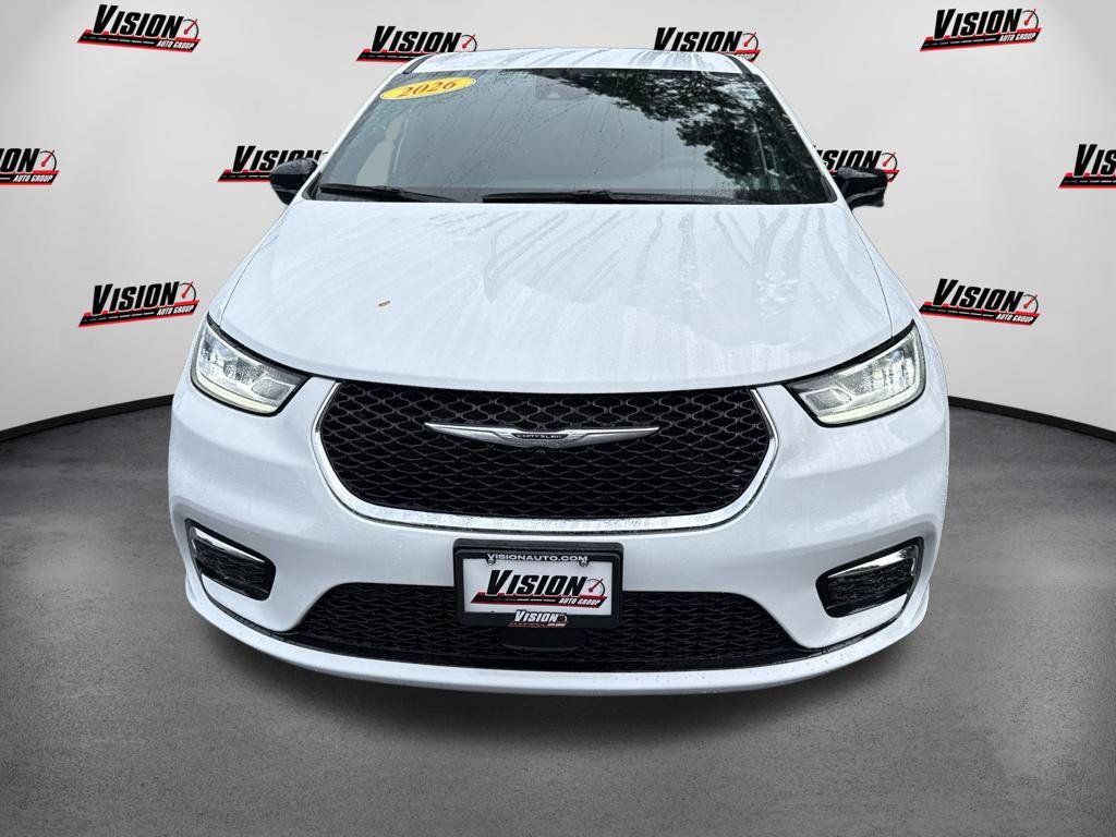 New 2026 Chrysler Pacifica Select AWD/4WD image 2