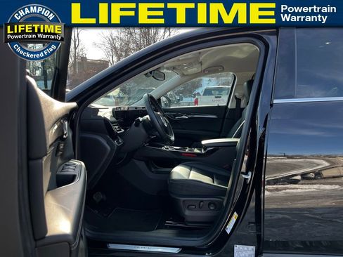 Used 2024 Buick Envision Preferred image 19