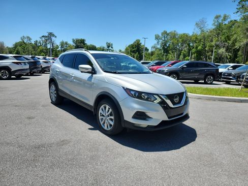 Used 2022 Nissan Rogue Sport SV w/ Technology Package image 7