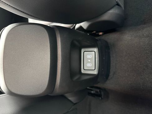 New 2026 Hyundai Elantra Limited FWD image 20