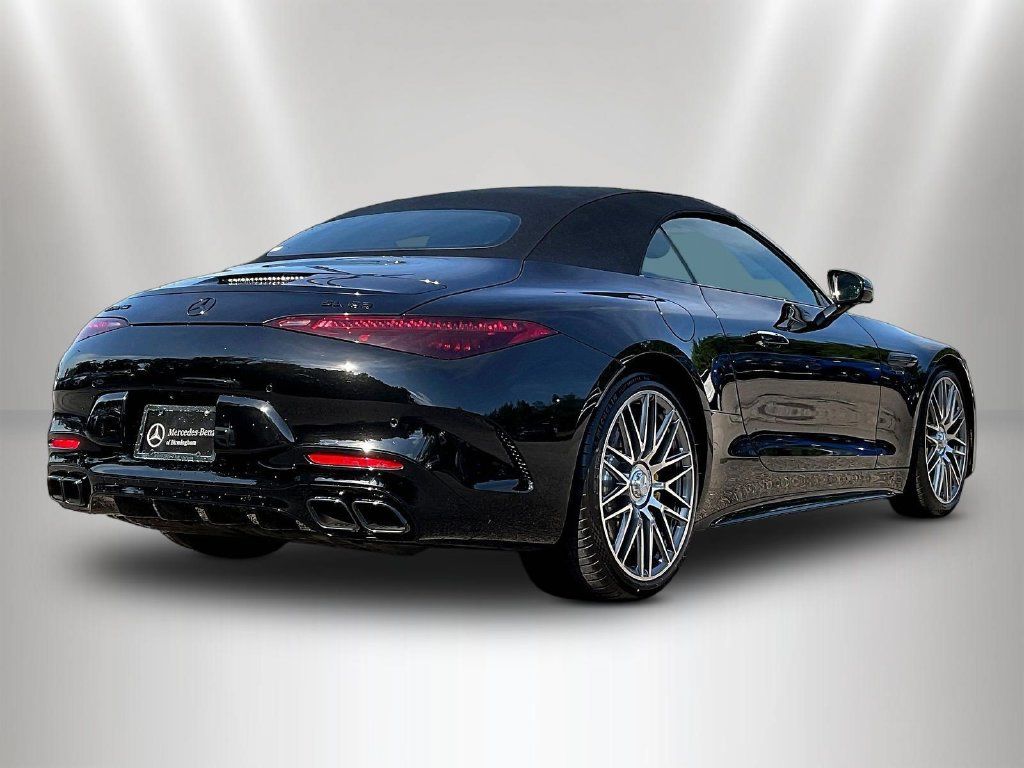 Certified 2022 Mercedes-Benz SL 63 AMG 4MATIC w/ Driver Assistance Package image 7