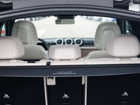 Used 2026 Mercedes-Benz GLC 300 4MATIC image 19