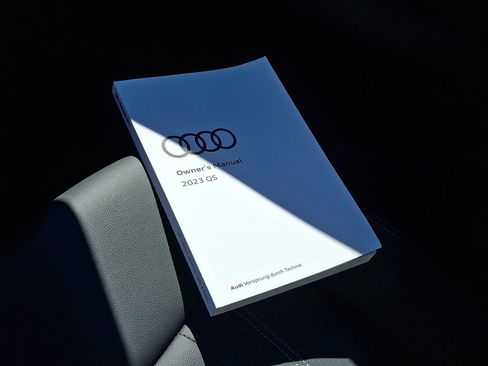 Used 2023 Audi Q5 2.0T Premium w/ Convenience Package AWD/4WD image 27