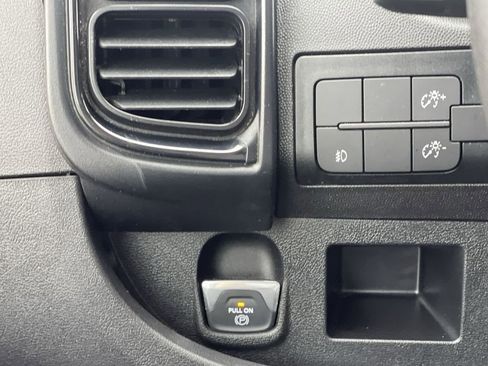 Used 2023 RAM ProMaster 2500 image 17