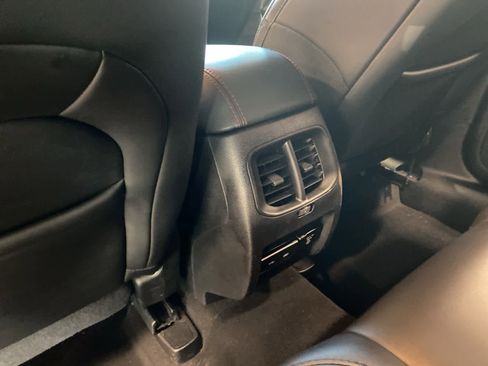 Used 2020 Jeep Cherokee Trailhawk w/ Comfort & Convenience Group image 27