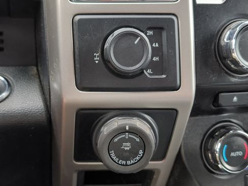 Used 2016 Ford F150 Lariat w/ Equipment Group 501A Mid AWD/4WD image 46