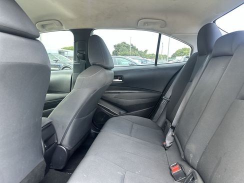 Used 2021 Toyota Corolla LE FWD image 22
