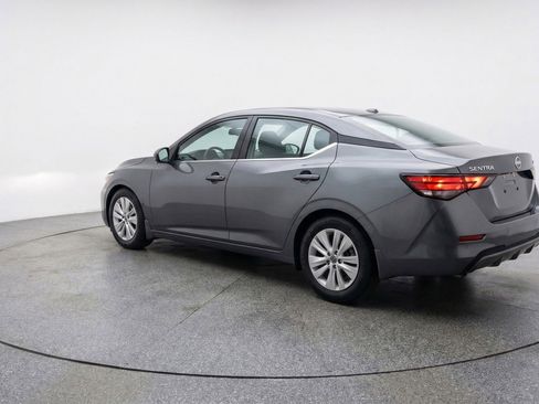 Used 2025 Nissan Sentra S image 6