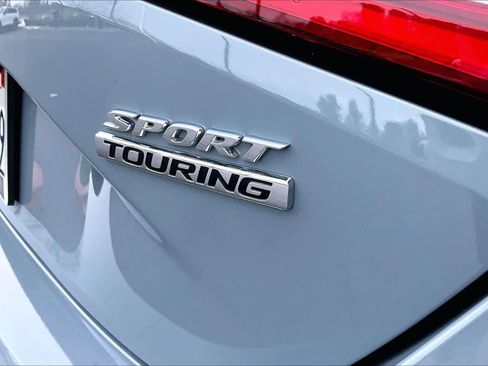 Certified 2024 Honda Civic Sport Touring image 9