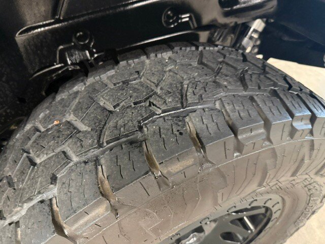 Used 2023 Jeep Wrangler Unlimited Sahara w/ Dual Top Group AWD/4WD image 31