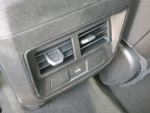 Used 2023 Chevrolet Colorado LT w/ LT Convenience Package RWD image 12