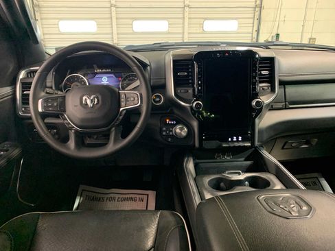 Used 2025 RAM 1500 Laramie w/ Sport Appearance Package AWD/4WD image 4