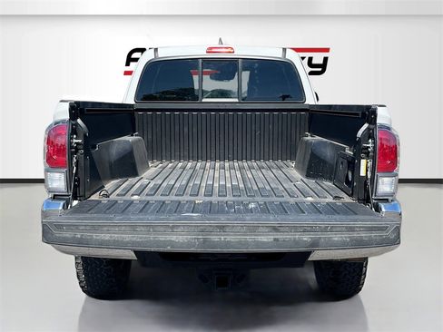 Used 2023 Toyota Tacoma TRD Off-Road image 23