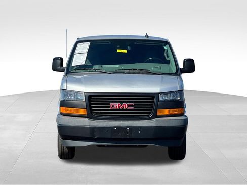 Used 2020 GMC Savana 3500 w/ Driver Convenience Package RWD image 2