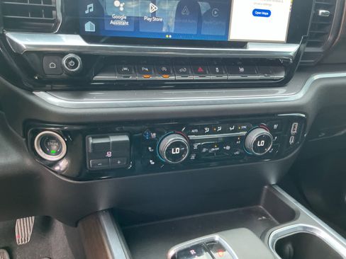 Used 2024 Chevrolet Silverado 1500 High Country w/ Midnight Edition image 24