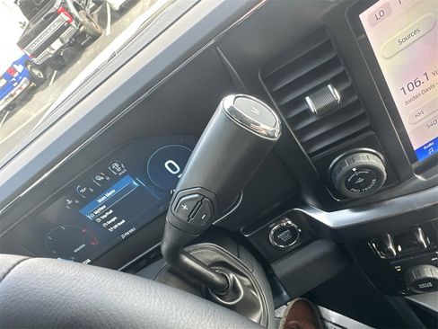 New 2026 Ford F250 Lariat w/ Lariat Premium Package image 24