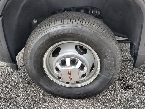 New 2025 GMC Sierra 3500 Pro w/ Convenience Package image 31