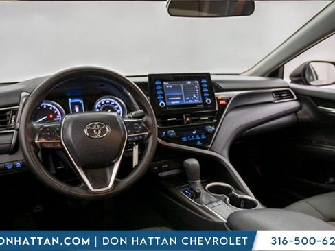 Used 2023 Toyota Camry LE image 19