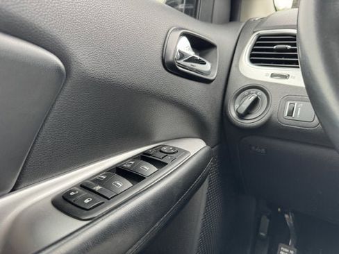 Used 2012 Dodge Journey SXT w/ Popular Equipment Group AWD/4WD image 23