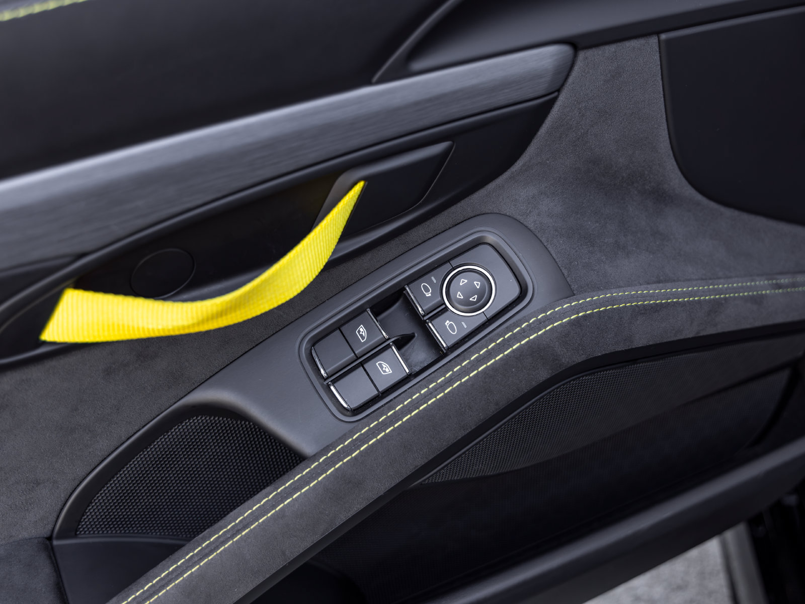 Certified 2021 Porsche 718 Cayman GT4 RWD image 29