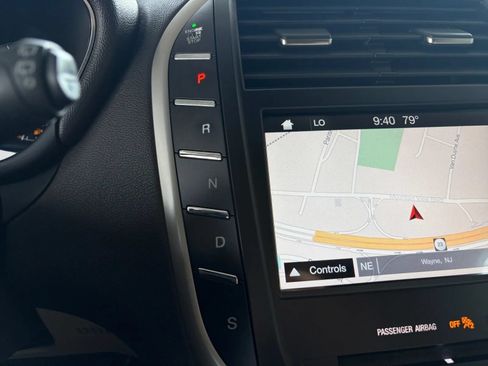 Used 2018 Lincoln MKC Reserve w/ Lincoln MKC Climate Package AWD/4WD image 27